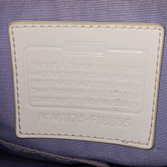 Coach beige signature crossbody bag - Picture 9 of 11